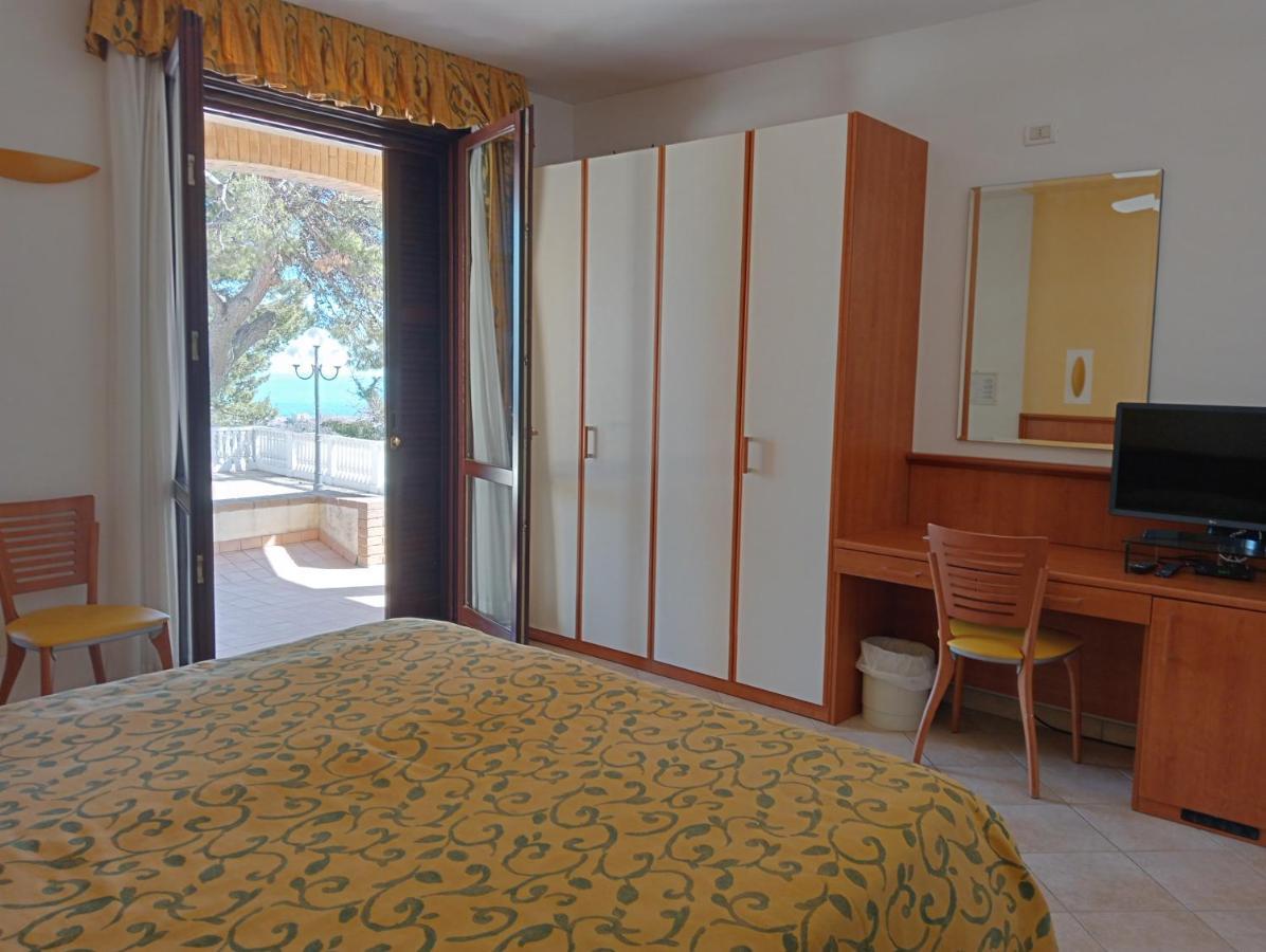 Hotel Bel Sit 西尼加利亚 外观 照片
