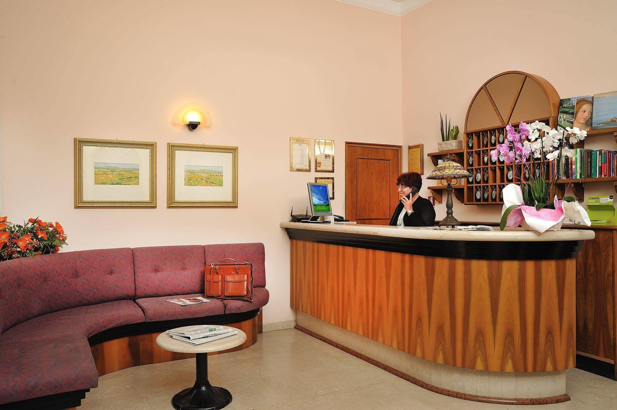 Hotel Bel Sit 西尼加利亚 外观 照片